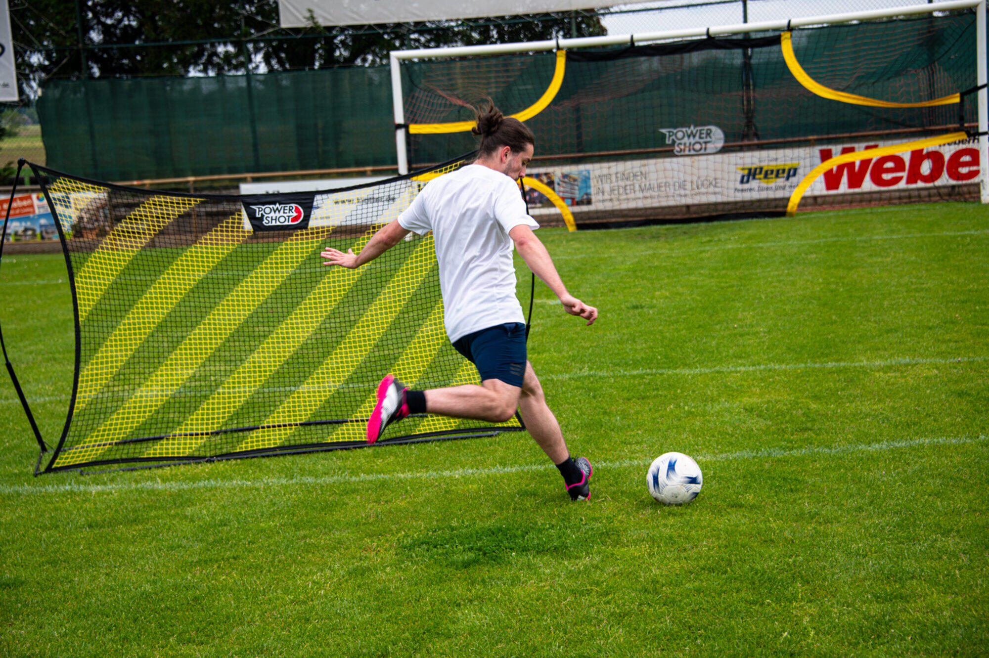 Rete Di Rimbalzo Per Calcio Rebounder Kickback 62x62 Cm - Allenamento Tiro E Tecnica - Foto 12