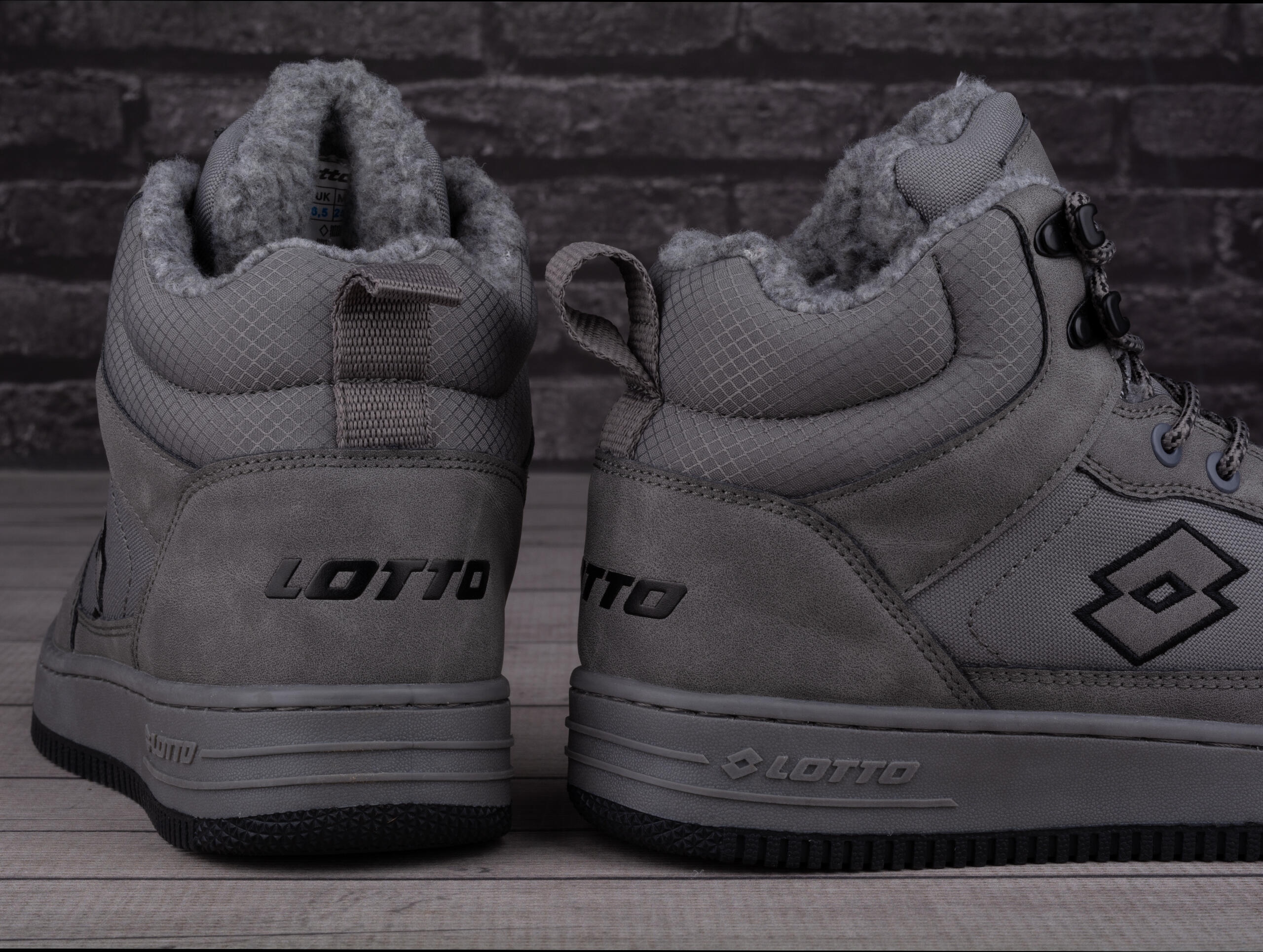 Buty męskie zimowe z futerkiem LOTTO PREHNA FUR 4/7