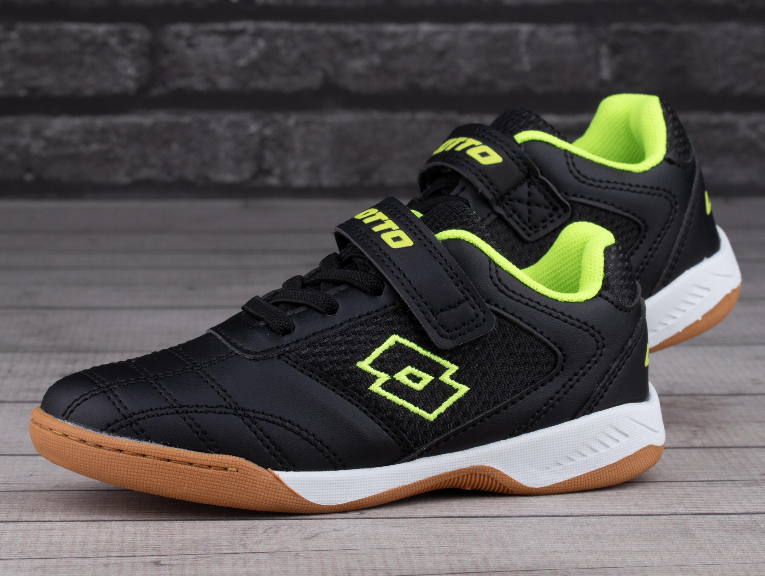 Lotto Whizzer K niño negro-amarillo 2600120K 1124 3/7