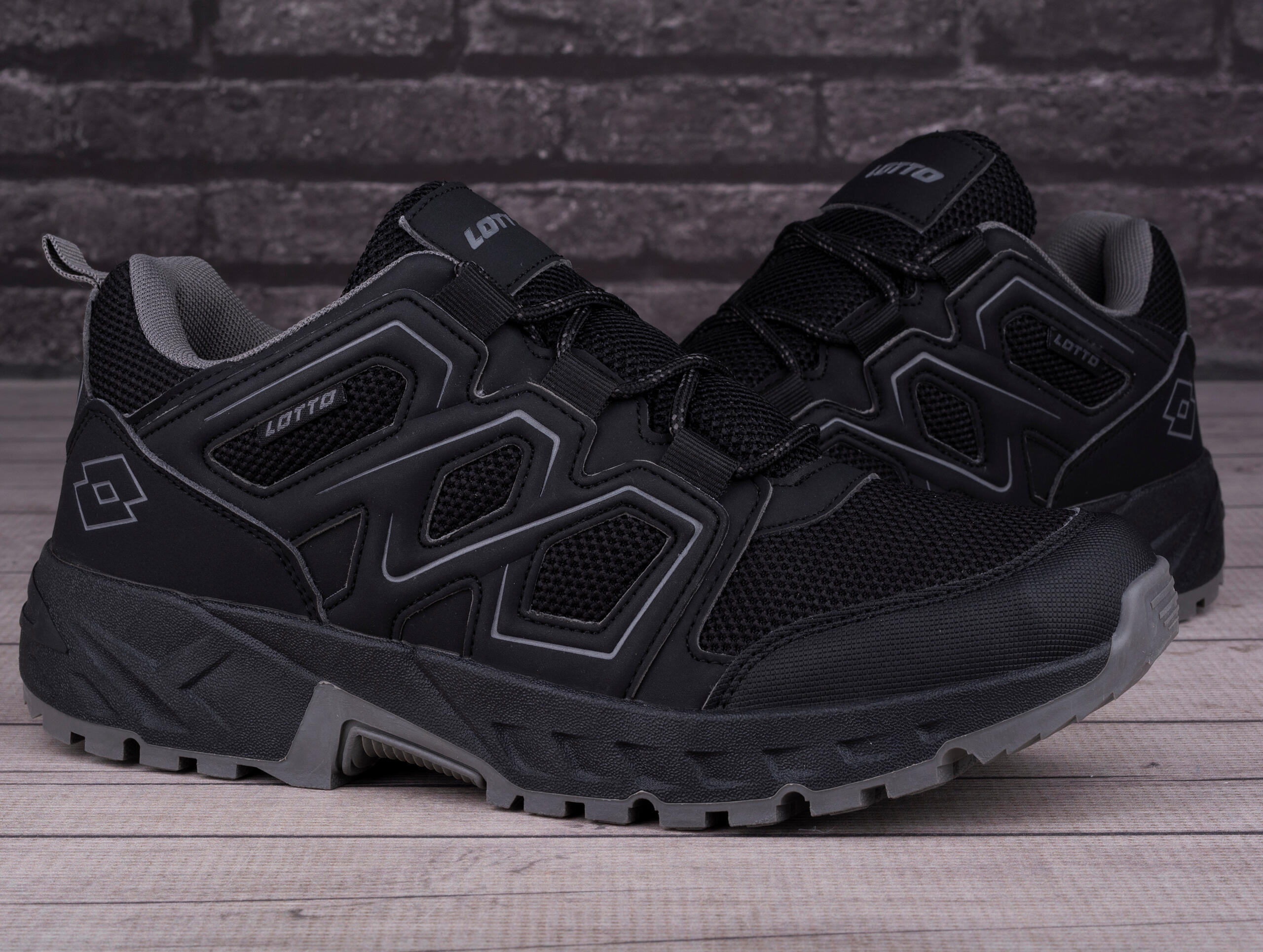 Buty męskie sportowe trekkingowe LOTTO GROTON