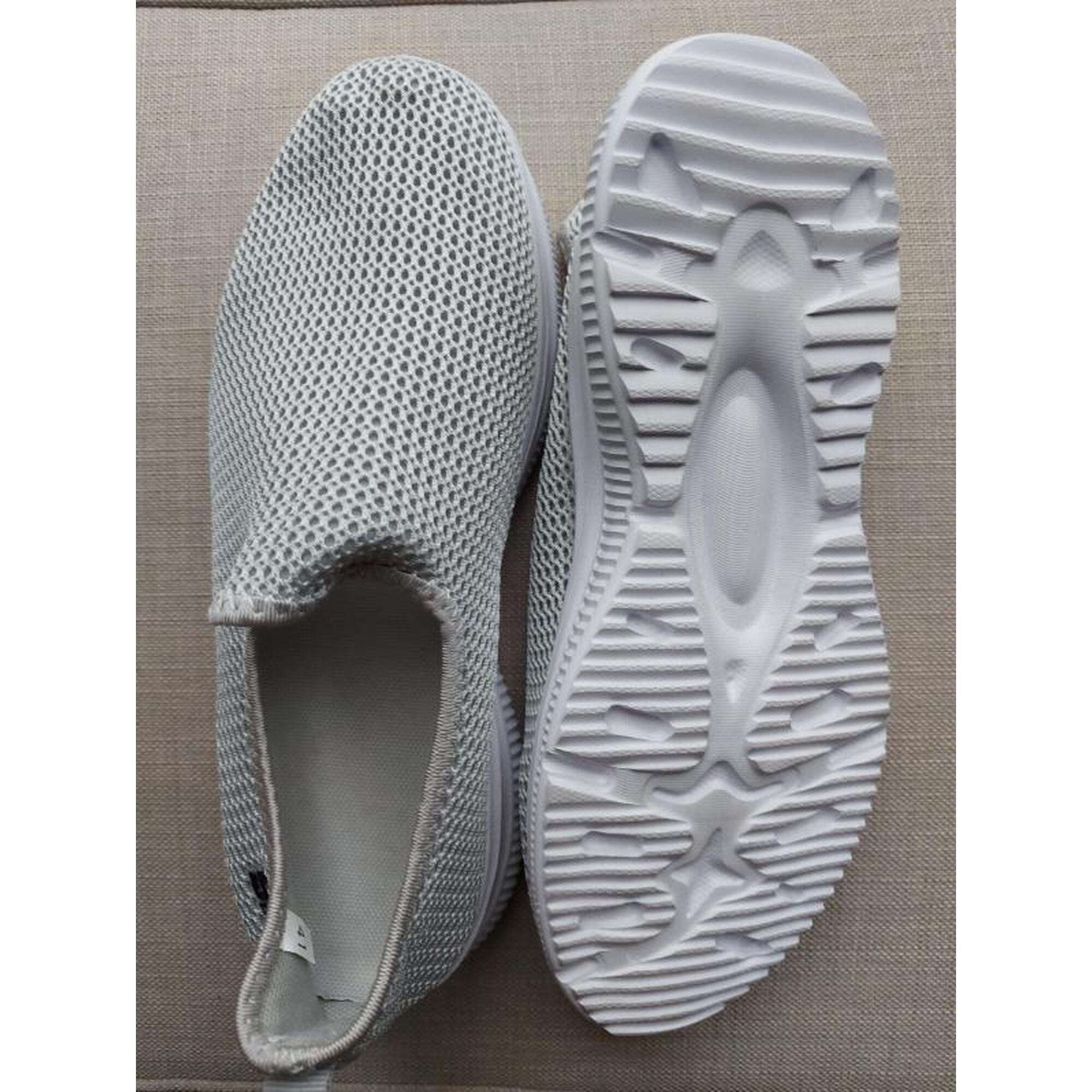 Entre Particuliers - Baskets Hommes Gris Taille 41 - NEW