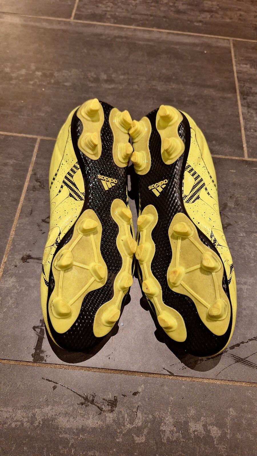 Tussen Particulieren - Adidas voetbalschoen 2/3