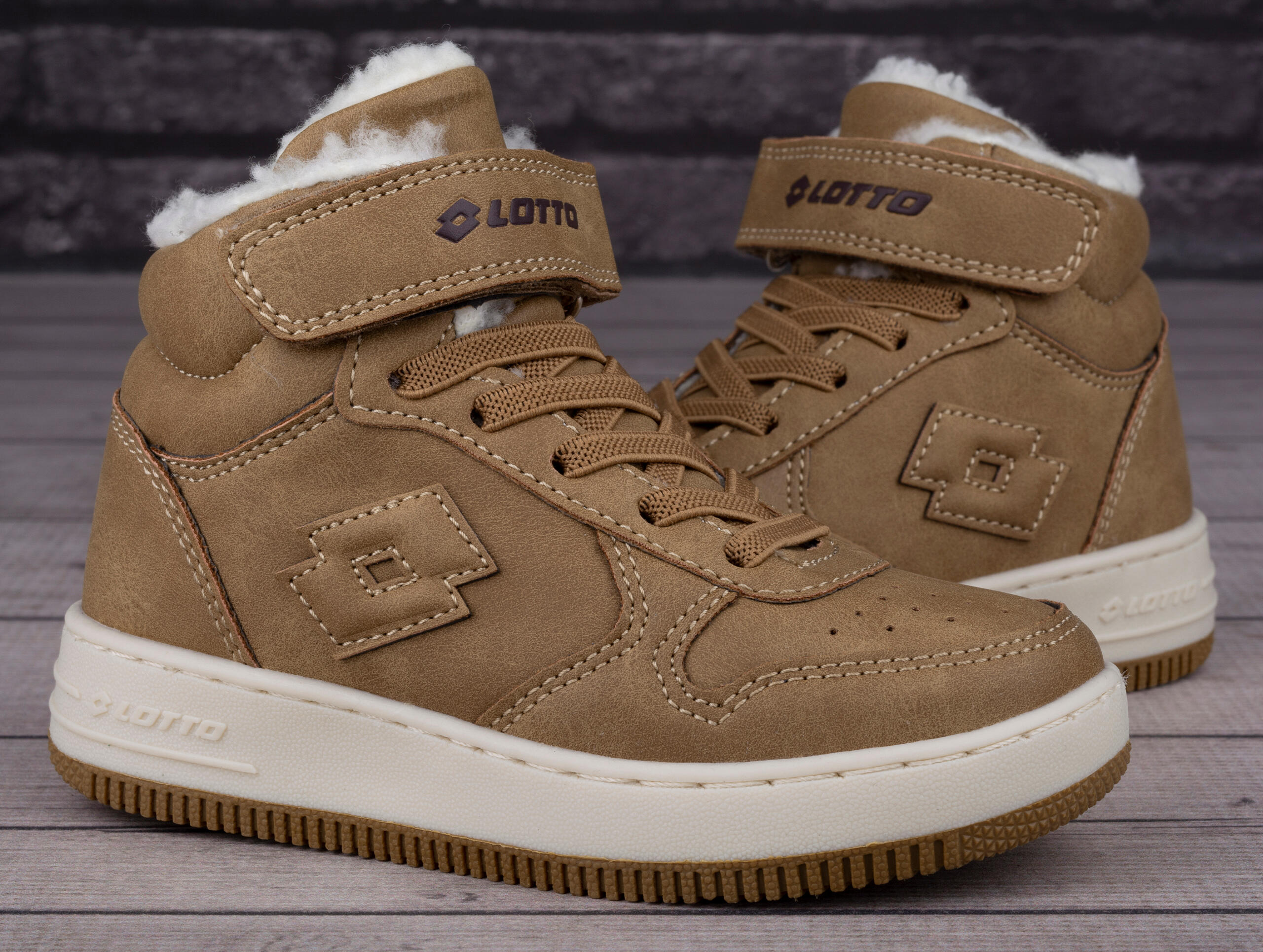 Buty dziecięce zimowe z futrem Lotto PALIOT FUR K 2/7