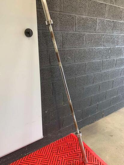Tussen Particulieren - Crossfit set (Xenios herenstang 20KG en gewichten 82,5kg)