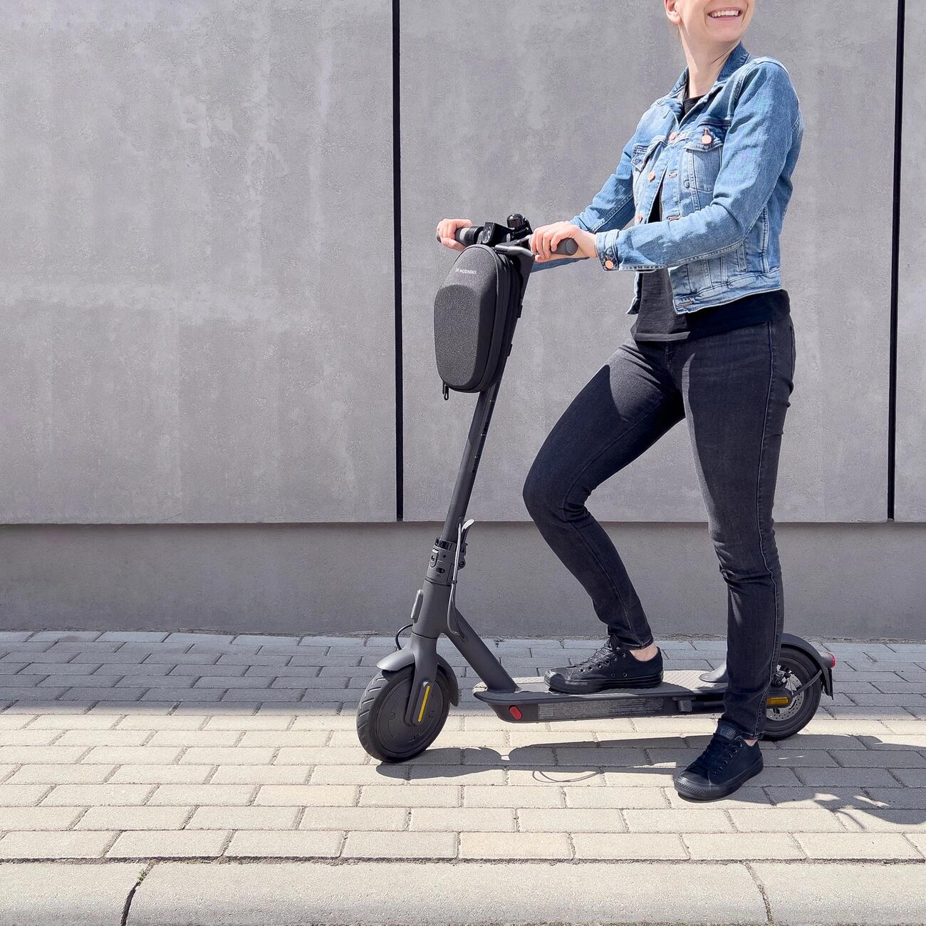 Wasserdichte Scooter-Lenkertasche Wozinsky 4L schwarz 7/7