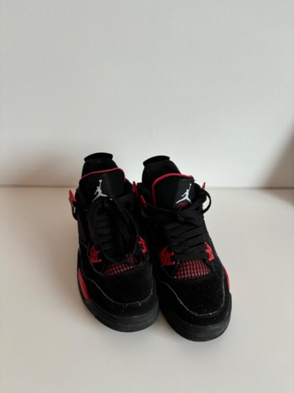 Tussen Particulieren - Jordan 4 2/3