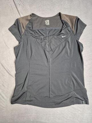 Tussen Particulieren - Nike sport T-shirt