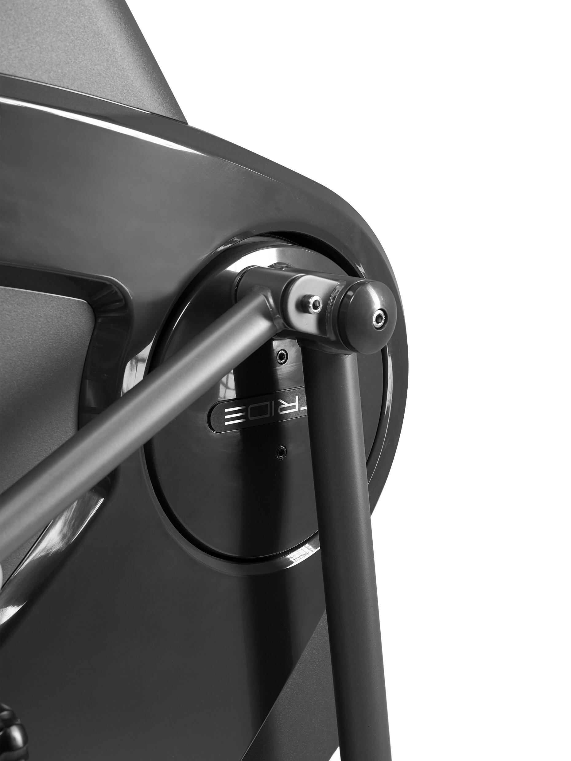 STRIDE | Frontbetriebener Crosstrainer 7/7