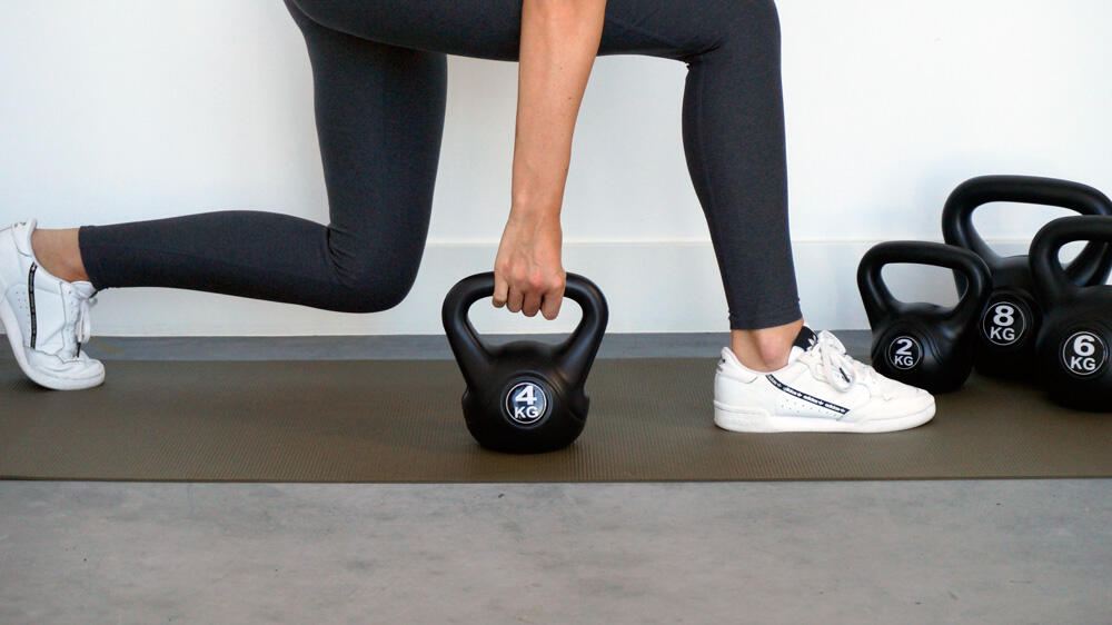 Kettlebell 4 kg - Kunststoff - für drinnen und draußen - Schwarz 3/5