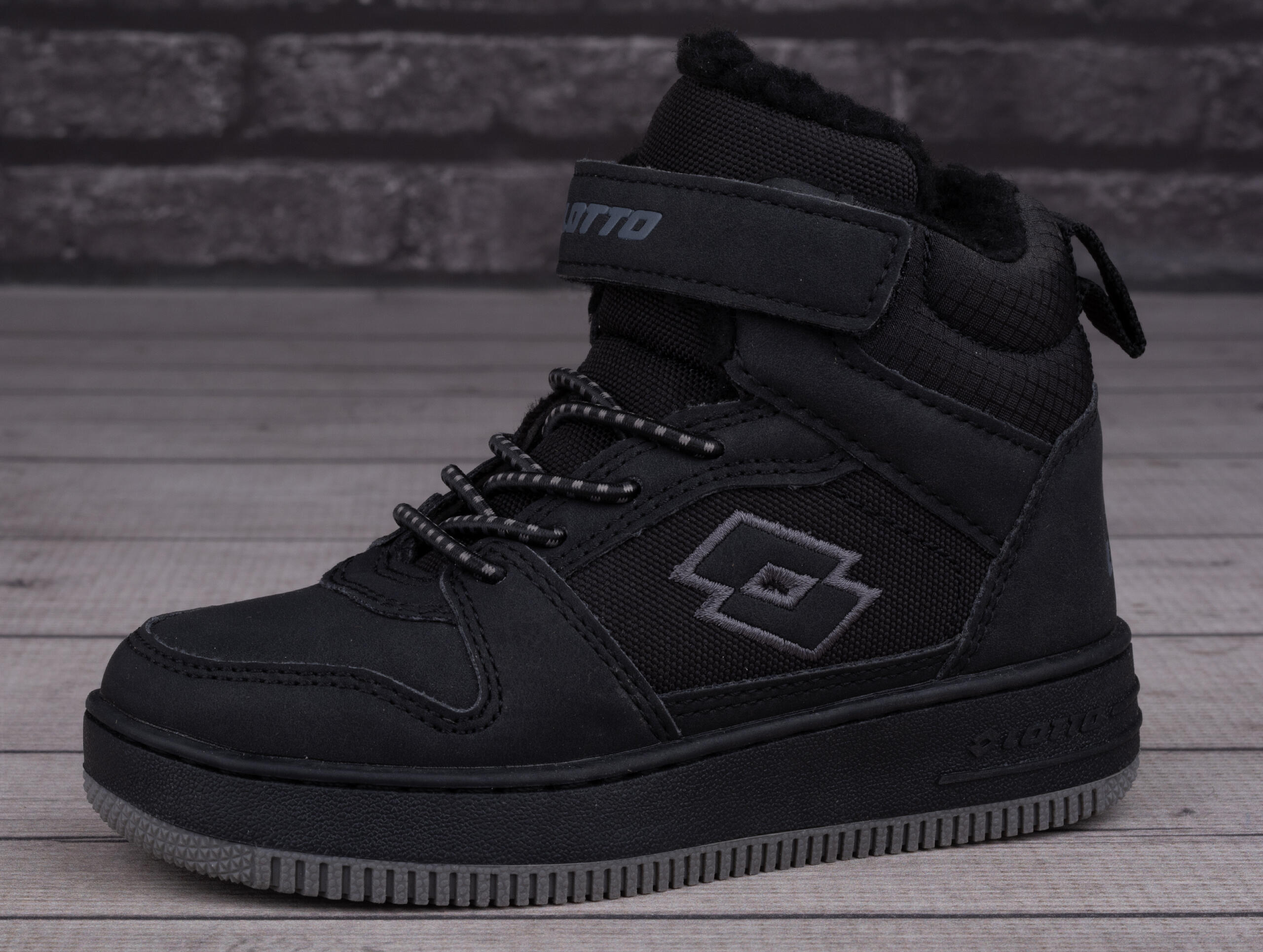 Buty zimowe dziecięce ocieplane Lotto PREHNA FUR K 3/6