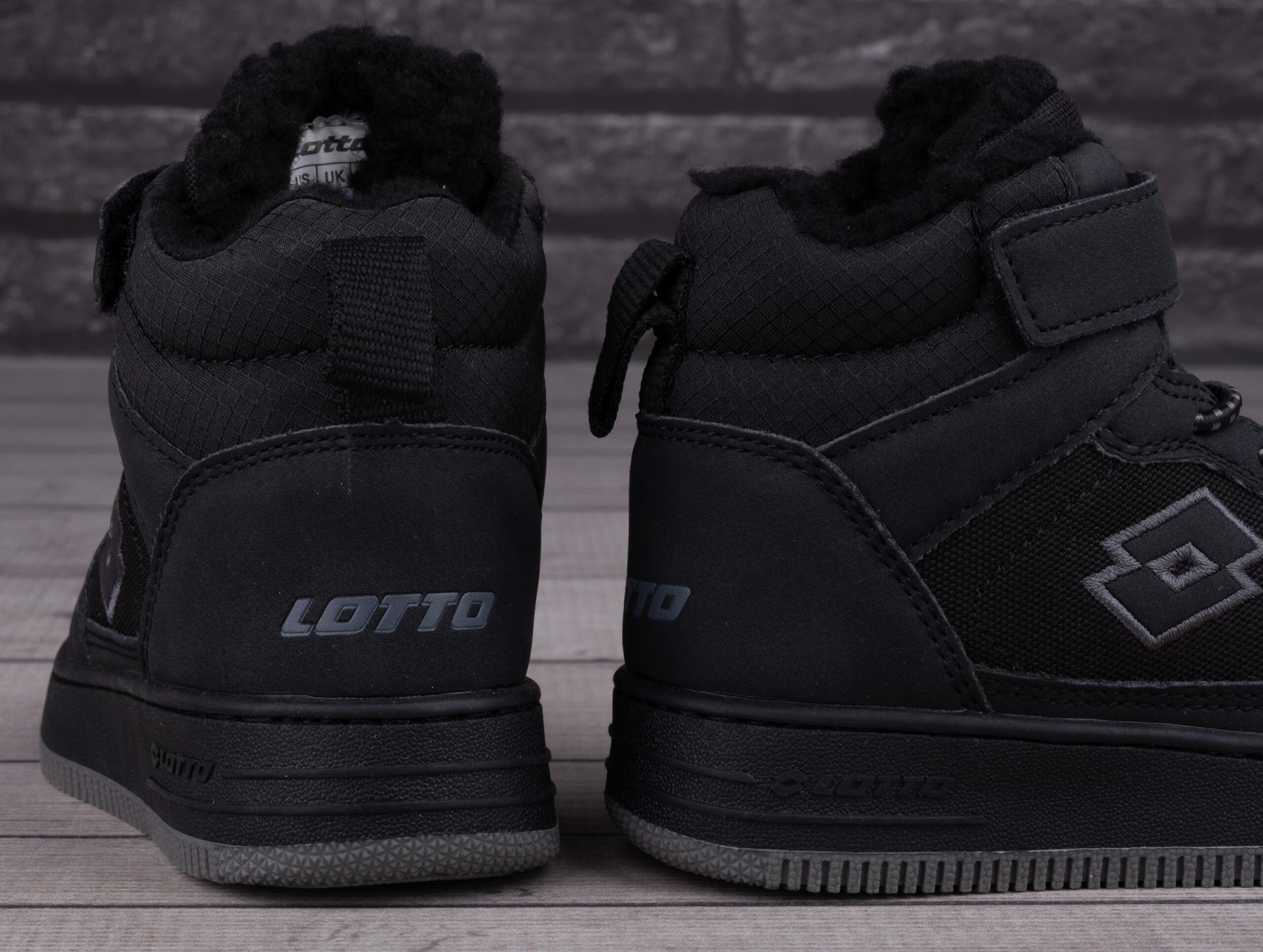 Buty zimowe dziecięce ocieplane Lotto PREHNA FUR K 4/6