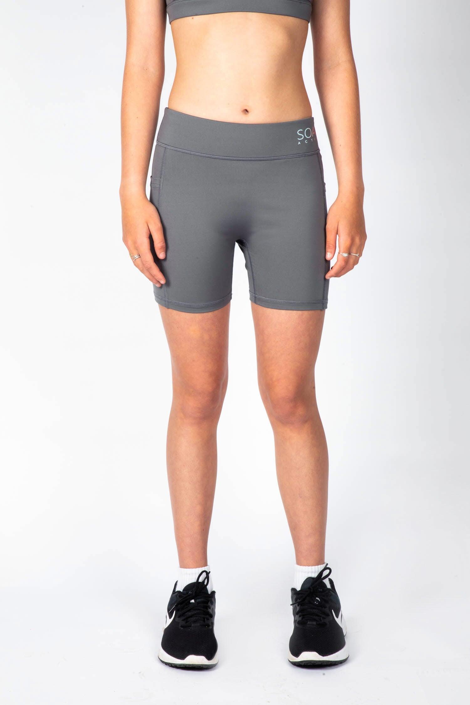 Short Tight