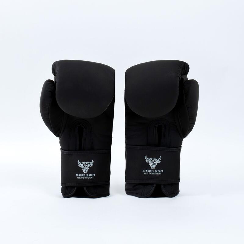 Box Knockout Knocker kesztyű