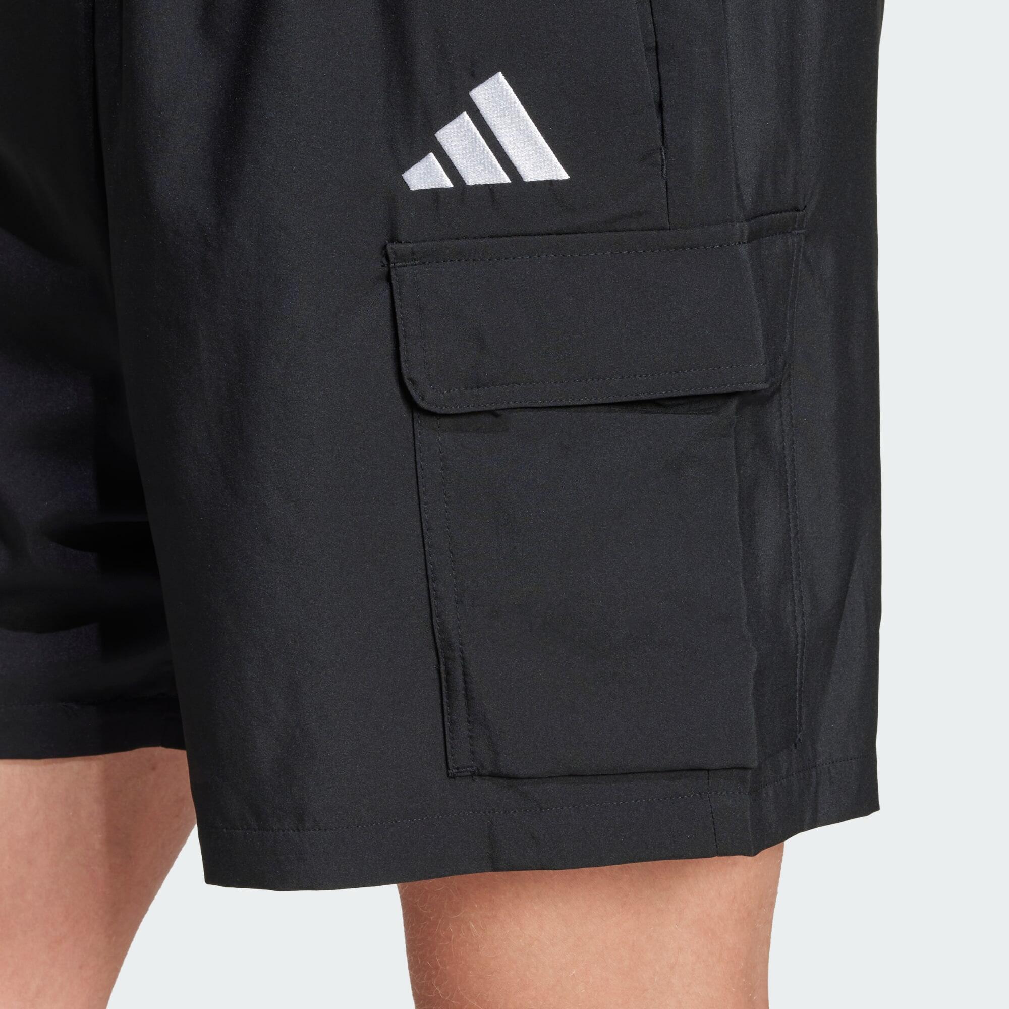 Essentials Small Logo Cargo Chelsea Short 5/6