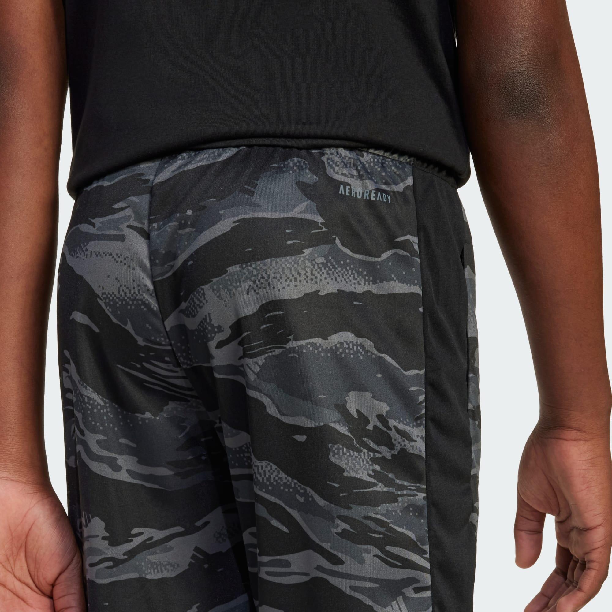 Train Essentials Camo Print Shorts Kids 4/5