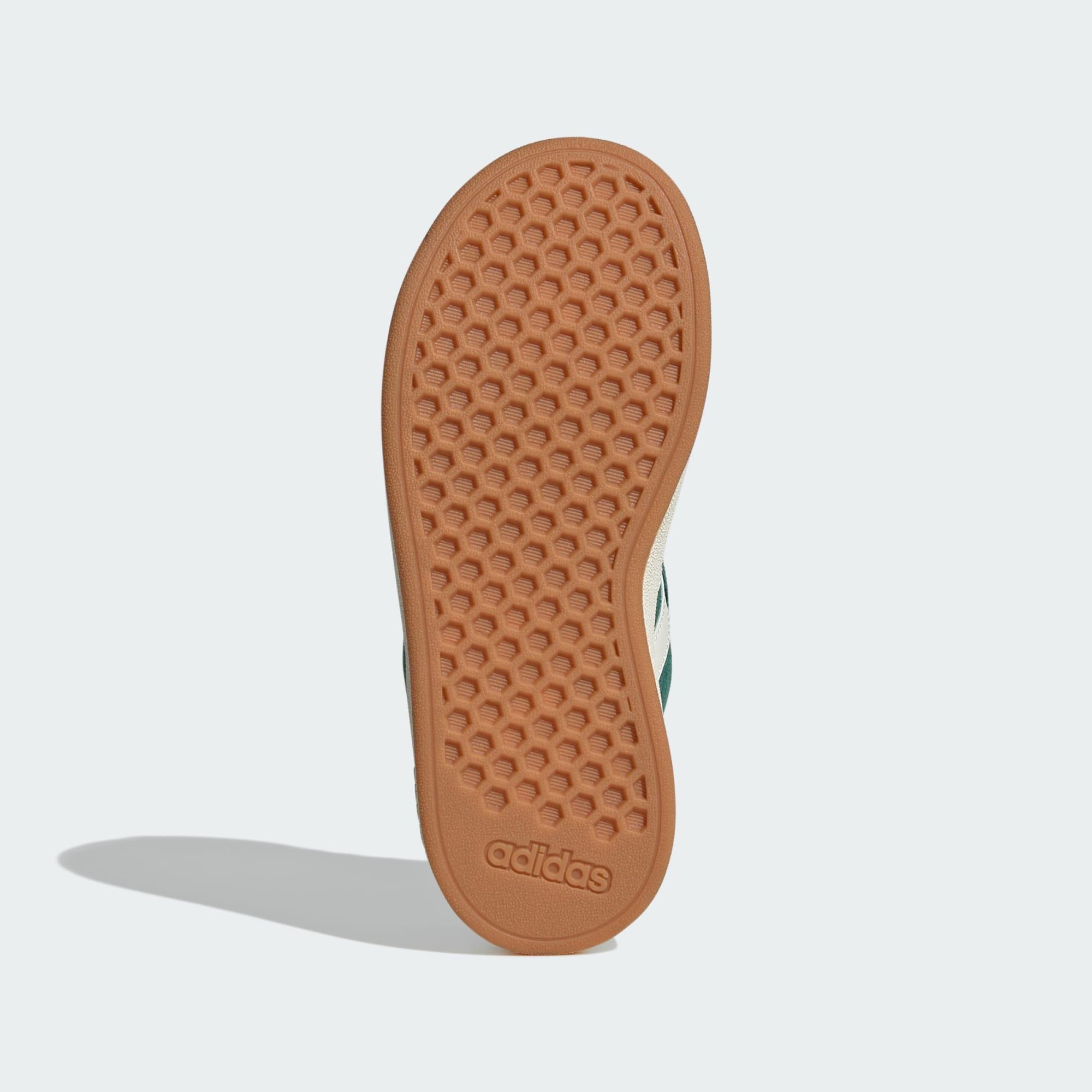 Chaussure Grand Court 00s 3/8