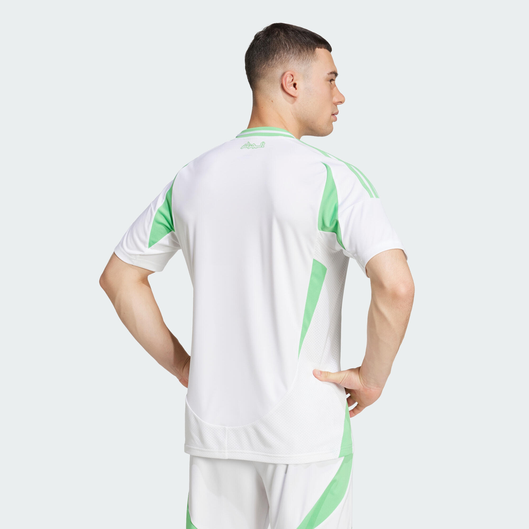 Algerije 24 Thuisshirt 3/7