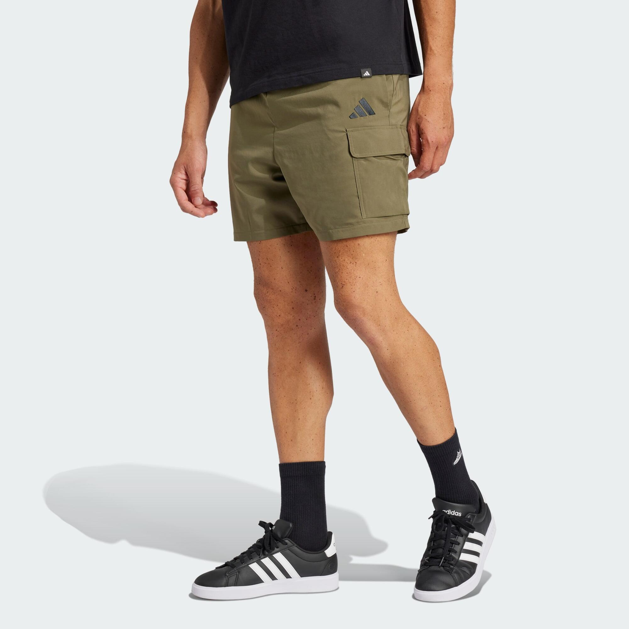 ADIDAS Essentials Small Logo Cargo Chelsea Short