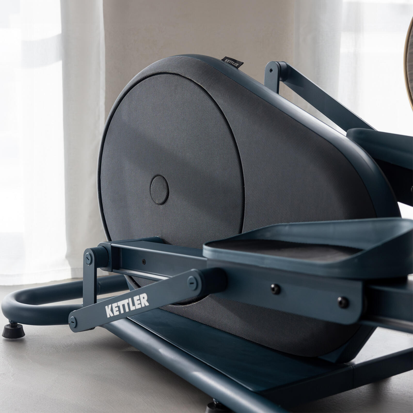 Crosstrainer - HOI Cross Pro - 15 Trainingsprogramme - 22kg Schwungmasse 6/7