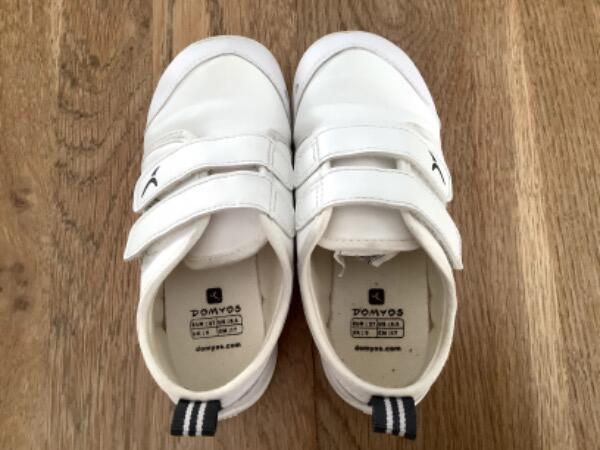 Tussen Particulieren - DOMYOS sportschoenen maat 27 2/3