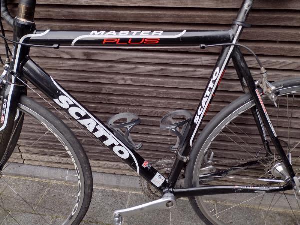 Tussen Particulieren - Scatto racefiets met campagnolo groep 3/5