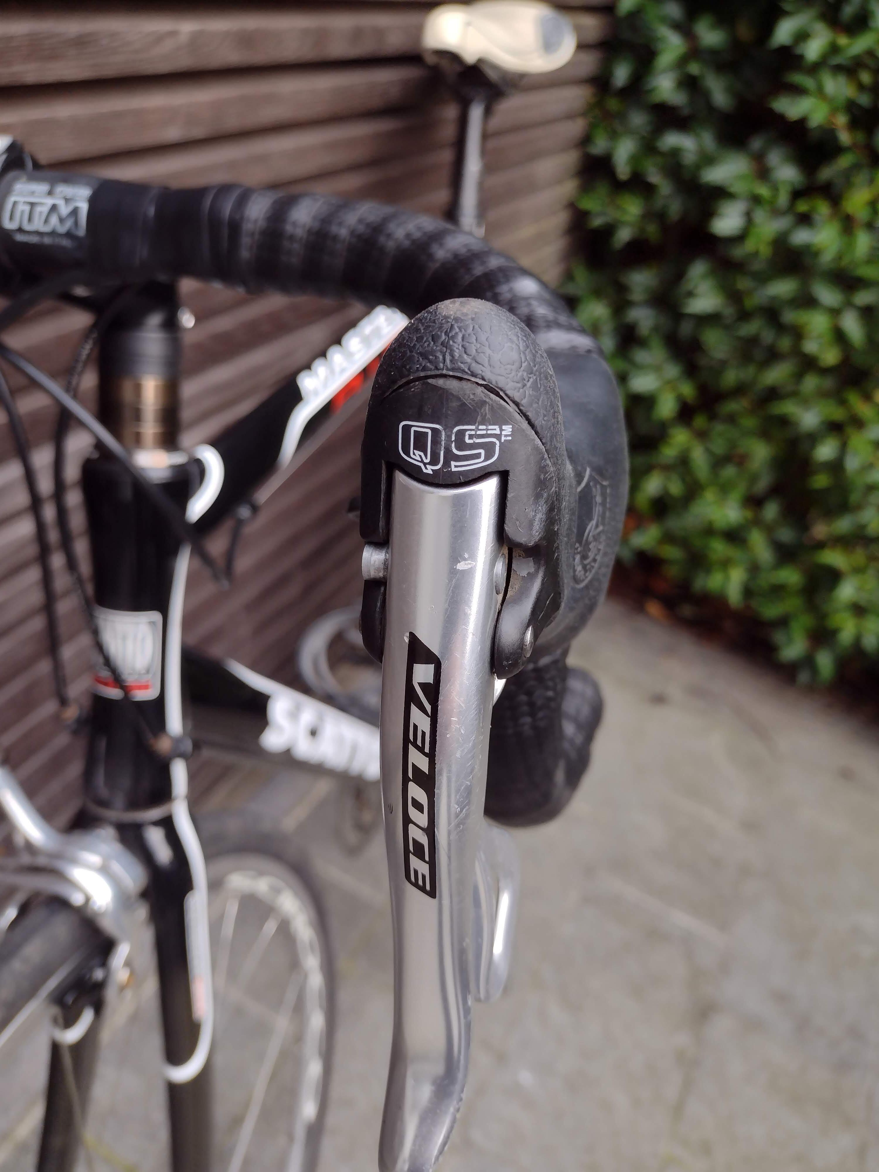 Tussen Particulieren - Scatto racefiets met campagnolo groep 2/5