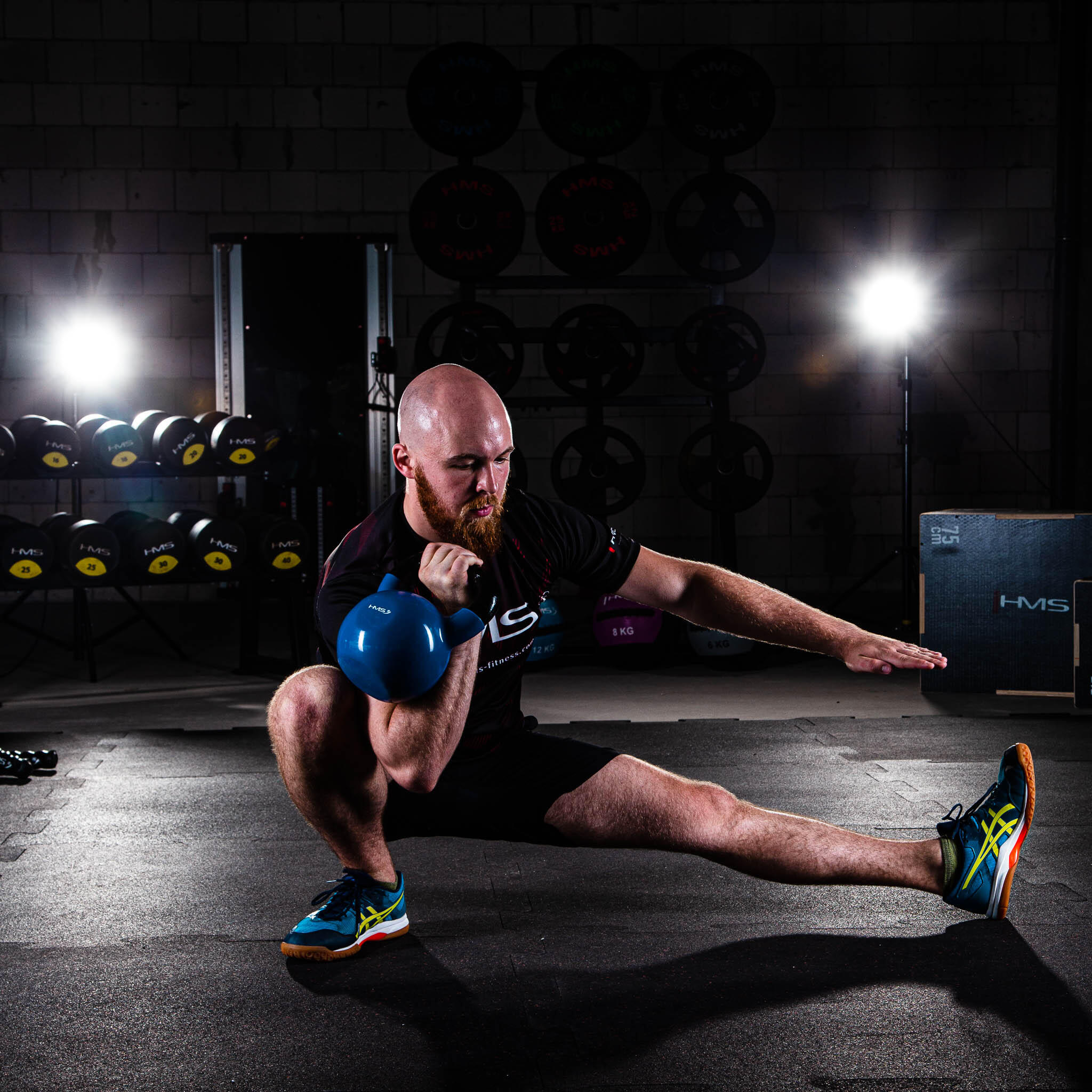 Kettlebell en fonte avec revêtement vinyle KNV HMS 6/7