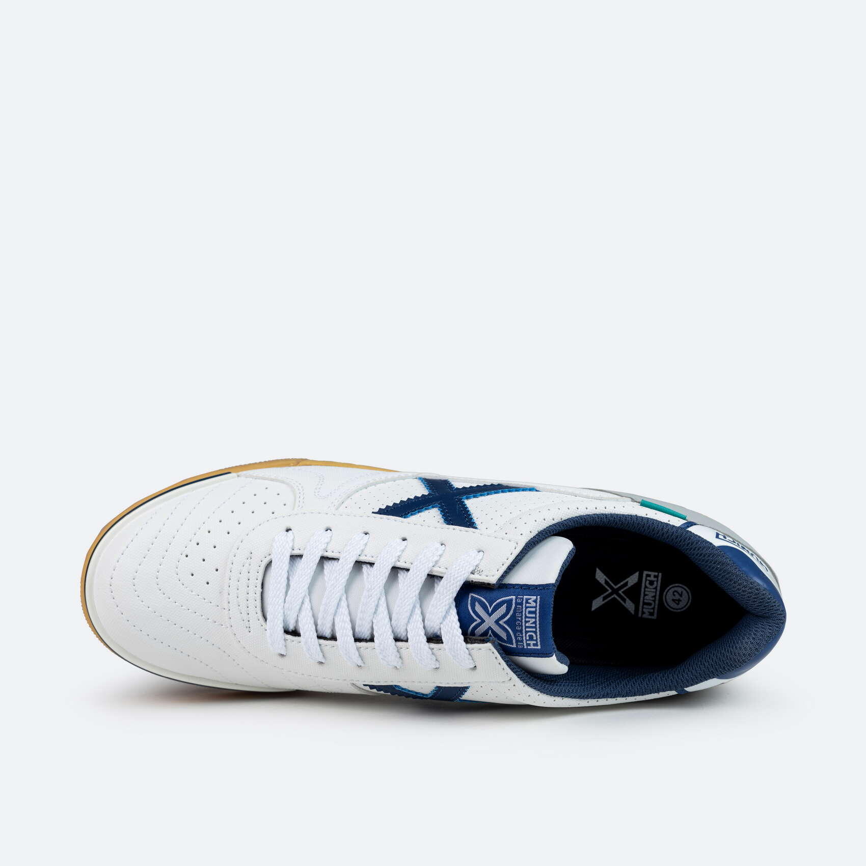 Scarpe Munich modello 3111423 per uomini 4/5