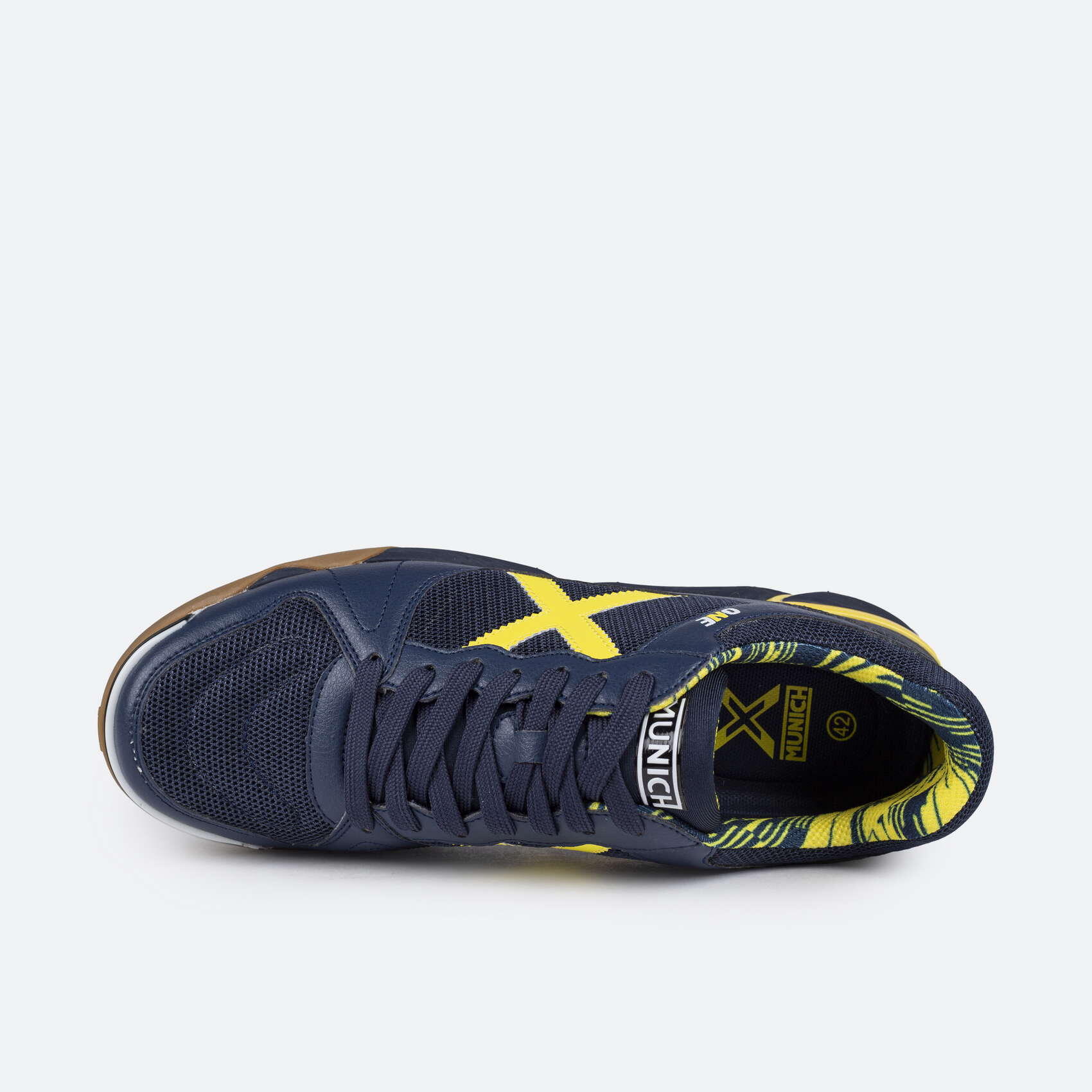 Botas de futsal Munich modelo 3071069 para homem 4/5