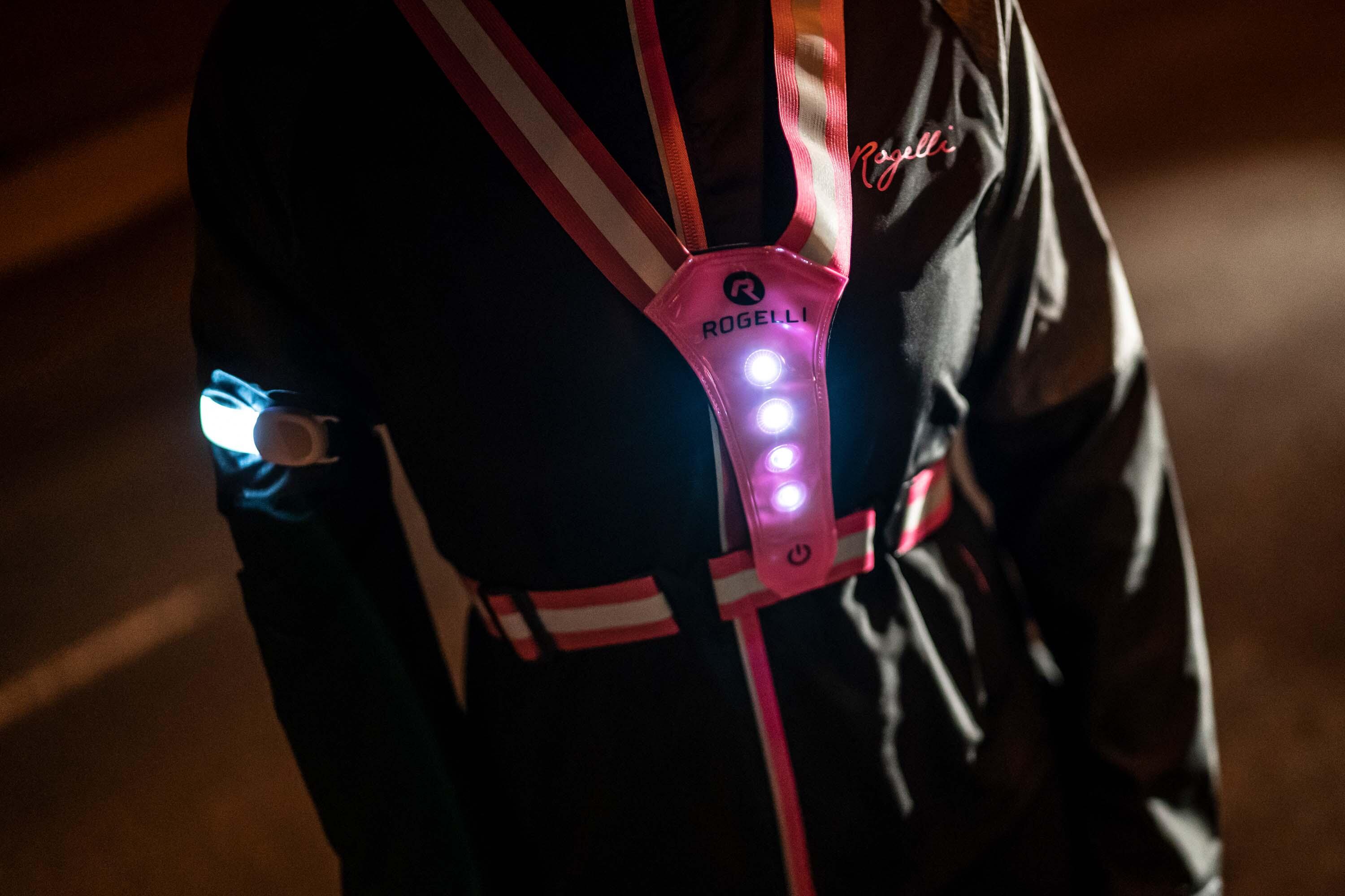 Hardloop Verlichting - Reflecterend LED Hardloopvest - Roze 5/6