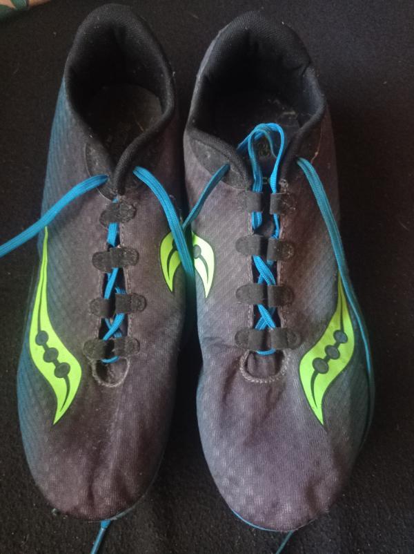 SAUCONY picture