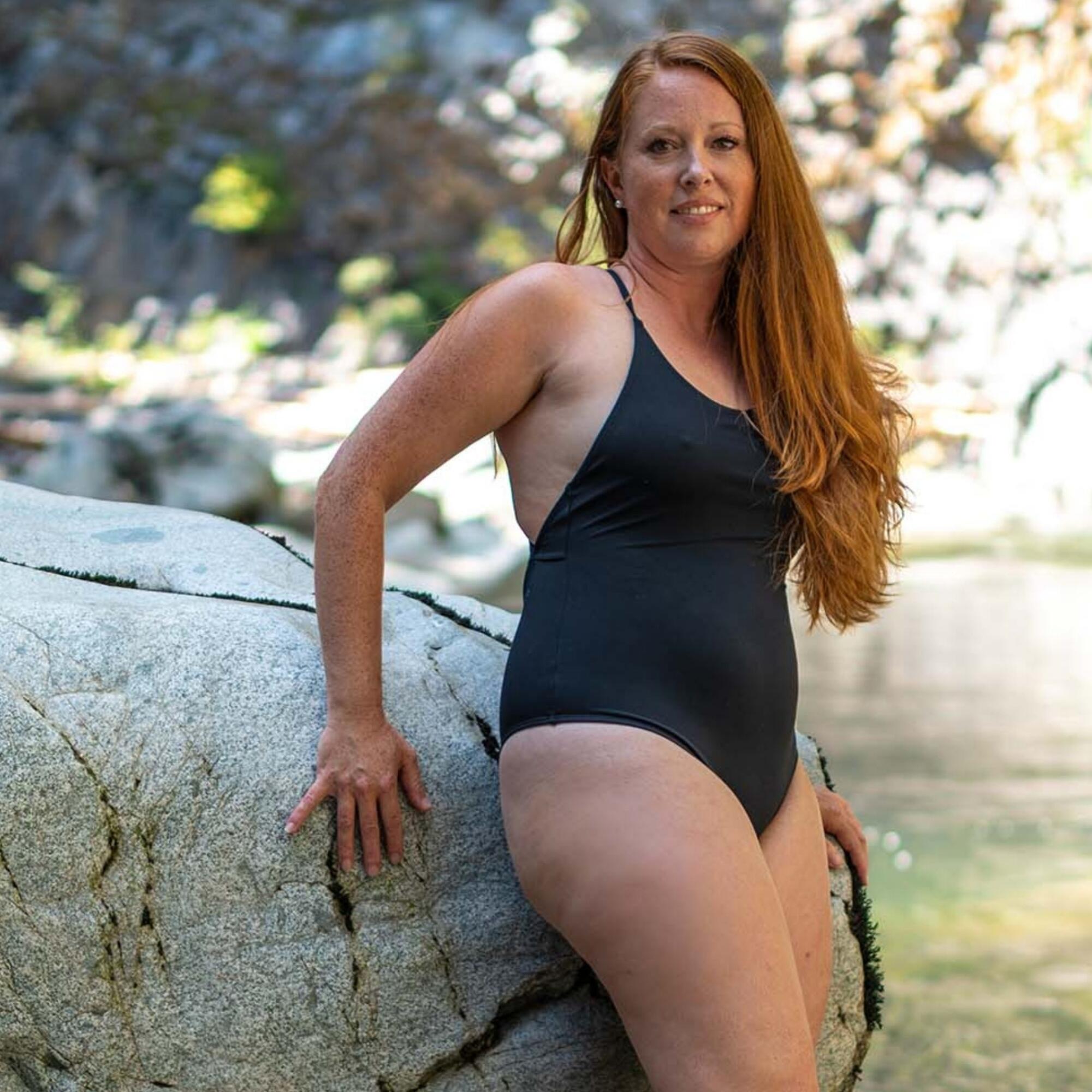Hot black one piece swimsuit shop