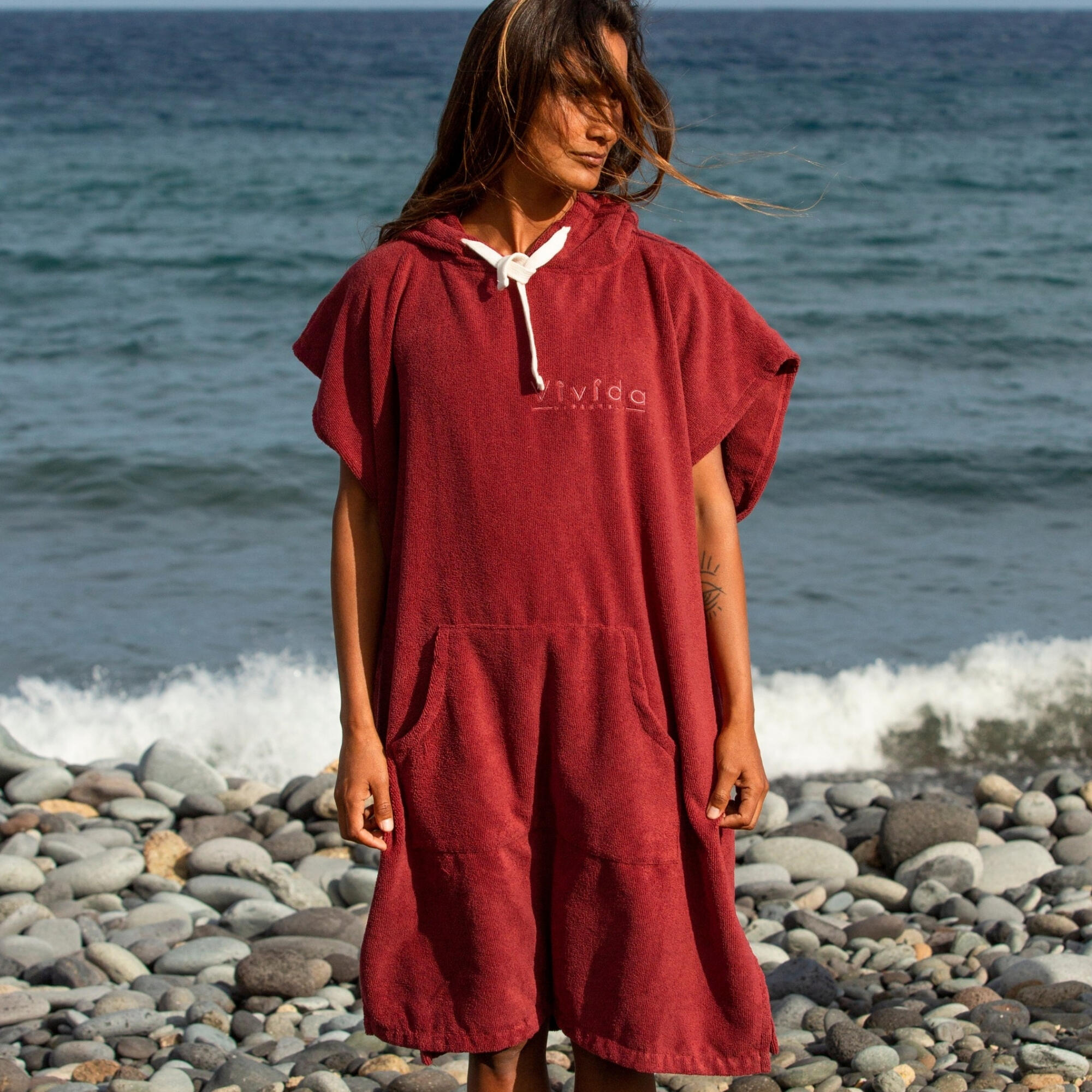 VIVIDA LIFESTYLE Essential Unisex Towel Changing Poncho Robe - Rhubarb Red