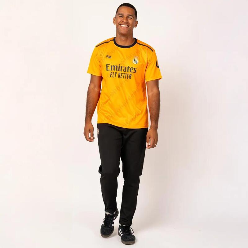 Tricou Real Madrid 24-25 premium cu al doilea număr pentru fan, replică