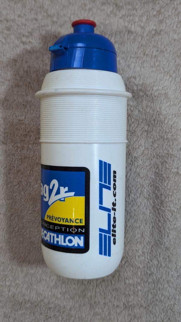 Entre Particuliers - Bidon collector AG2R Decathlon 2/3