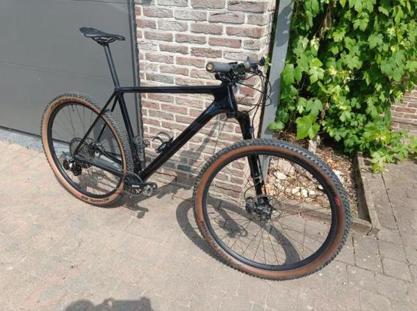 Tussen Particulieren - Cannondale FSI Lefty Carbon2 maat XL 2/4