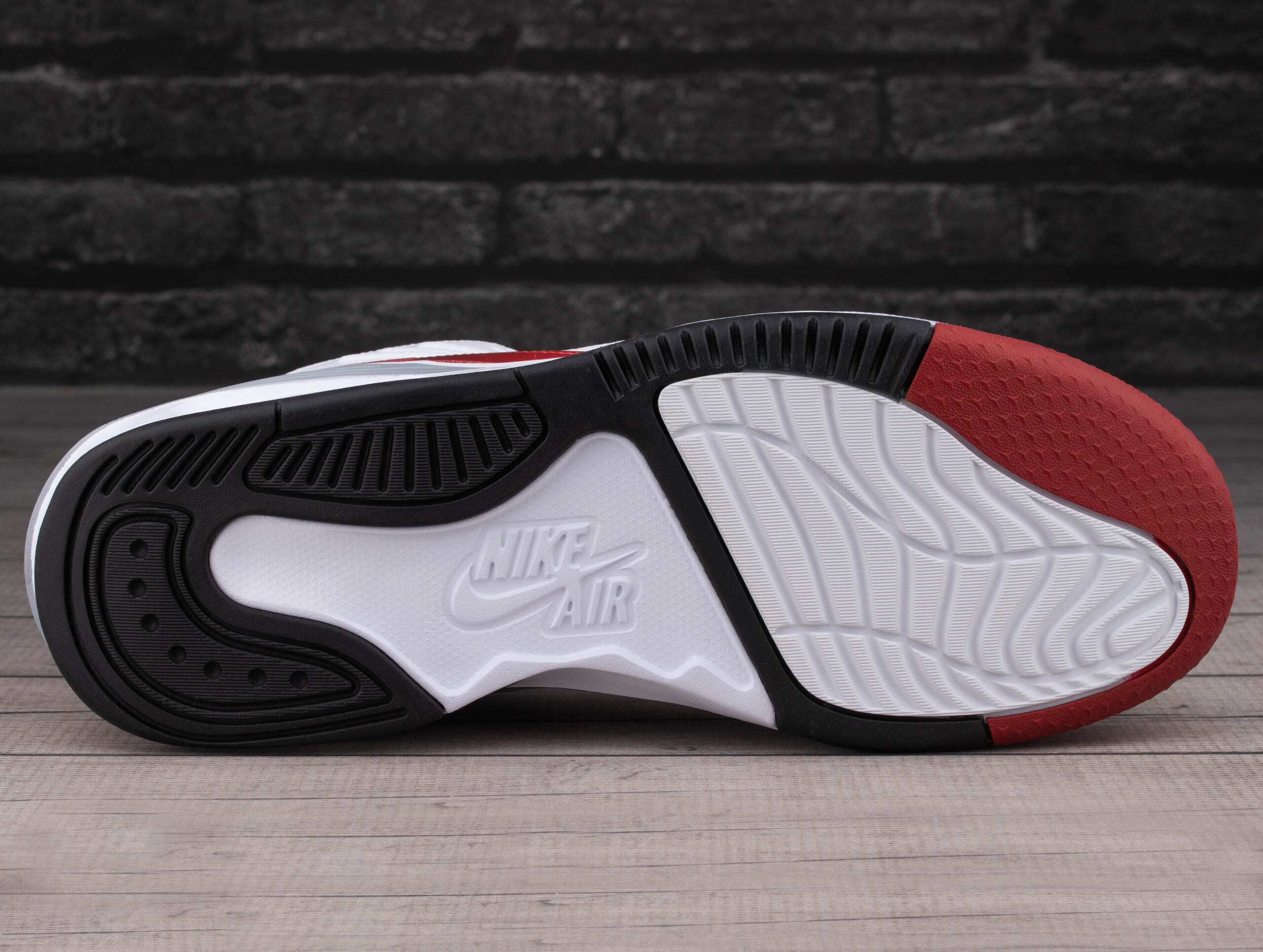 Buty męskie do koszykówki Nike Jordan MAX AURA 5 5/7