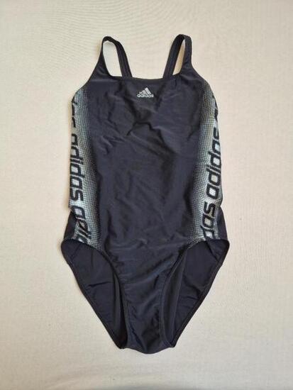 Tussen Particulieren - Badpak Adidas