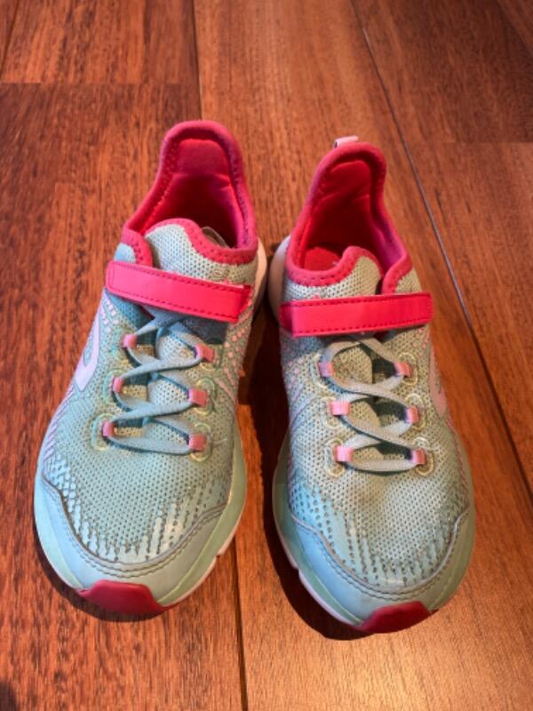 DECATHLON picture