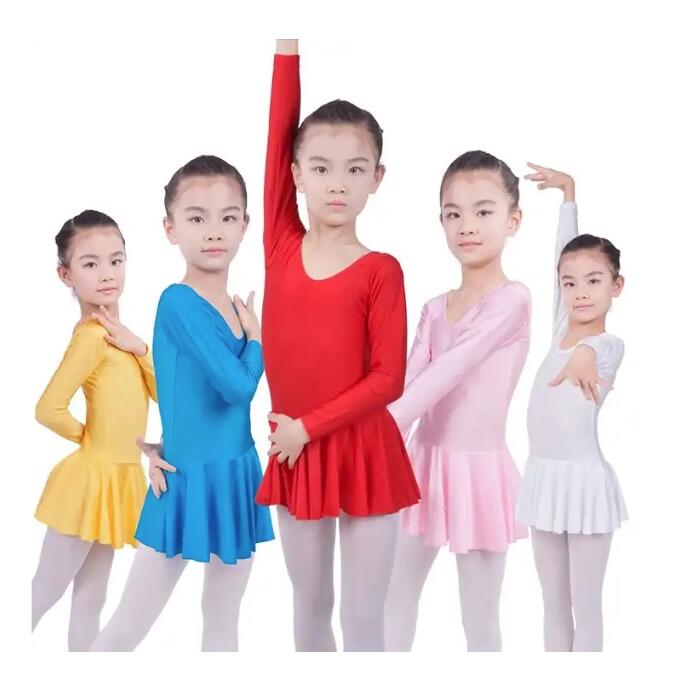L'ESTEL SKATES - VESTIDO DE PATINAJE CON FALDA Y MANGA LARGA MODELO BÁSICO ROJO 2/4