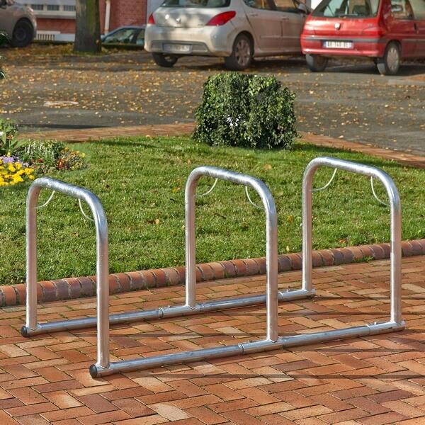 Support vélos en ligne 3 arceaux pour 6 vélos 2/2