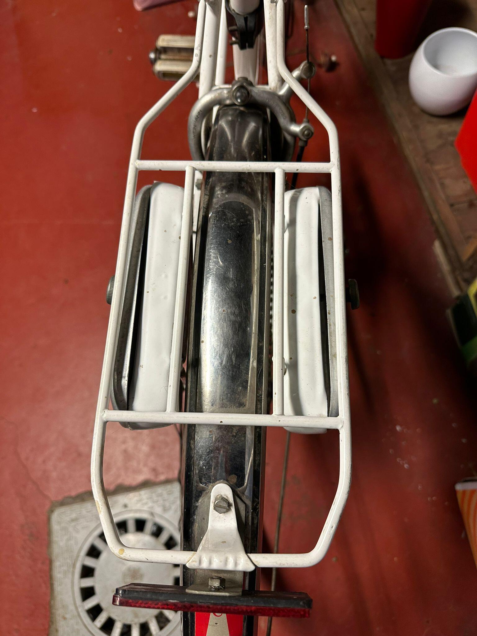 Entre Particuliers - Vieux vélo Peugeot pour dames 3/5