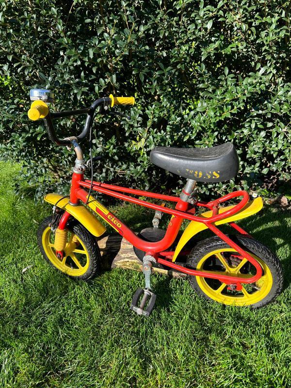 Tussen Particulieren - Antieke kinderfiets '80 2/2