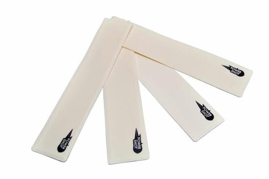 Set mit 4 weißen Bändern - Spielerische Bodenmarkierung.