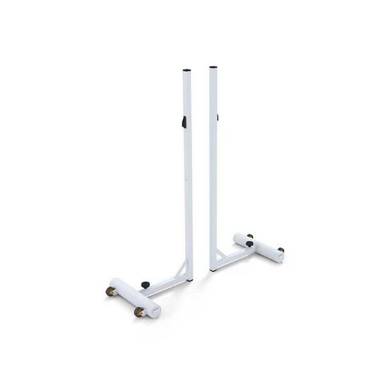 Przenośne słupki do badmintona - idealne do sal gimnastycznych