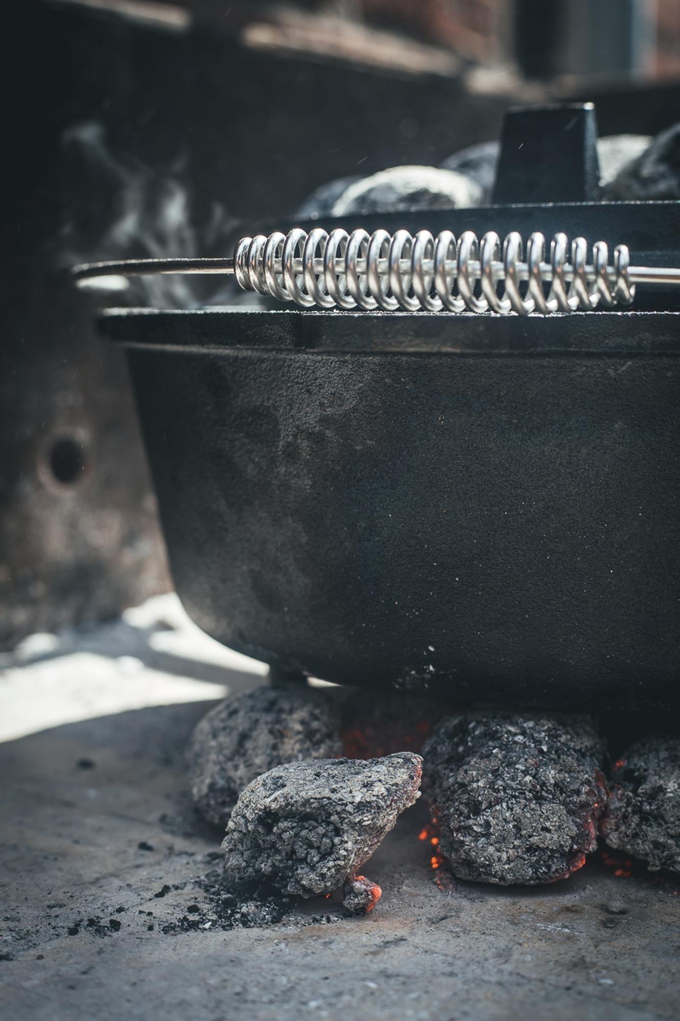 The Windmill Dutch Oven 4,5QT 4/6