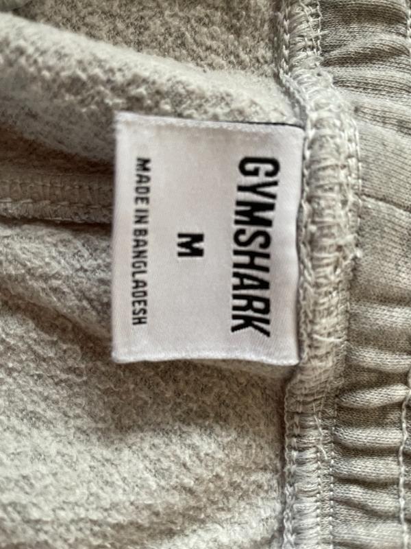 Tussen Particulieren - Korte grijze trainingsbroek Gymshark 3/3