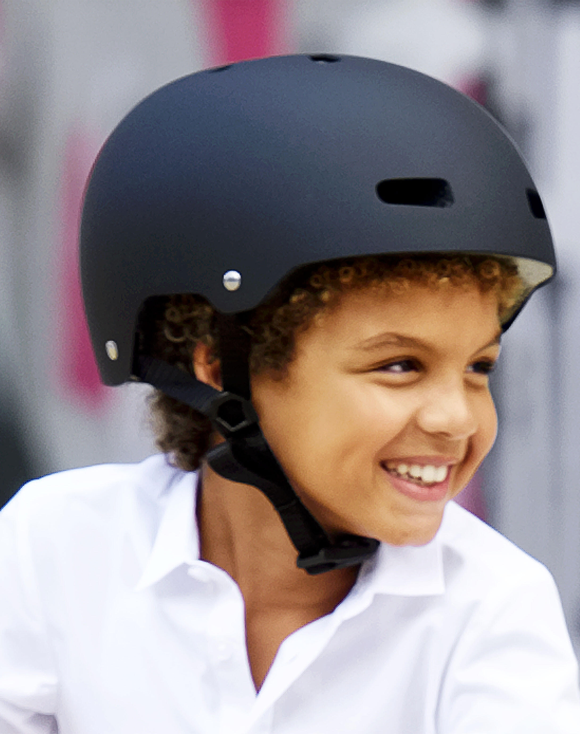 Casco Micro - Accessorio indispensabile per bici e monopattino 6/7