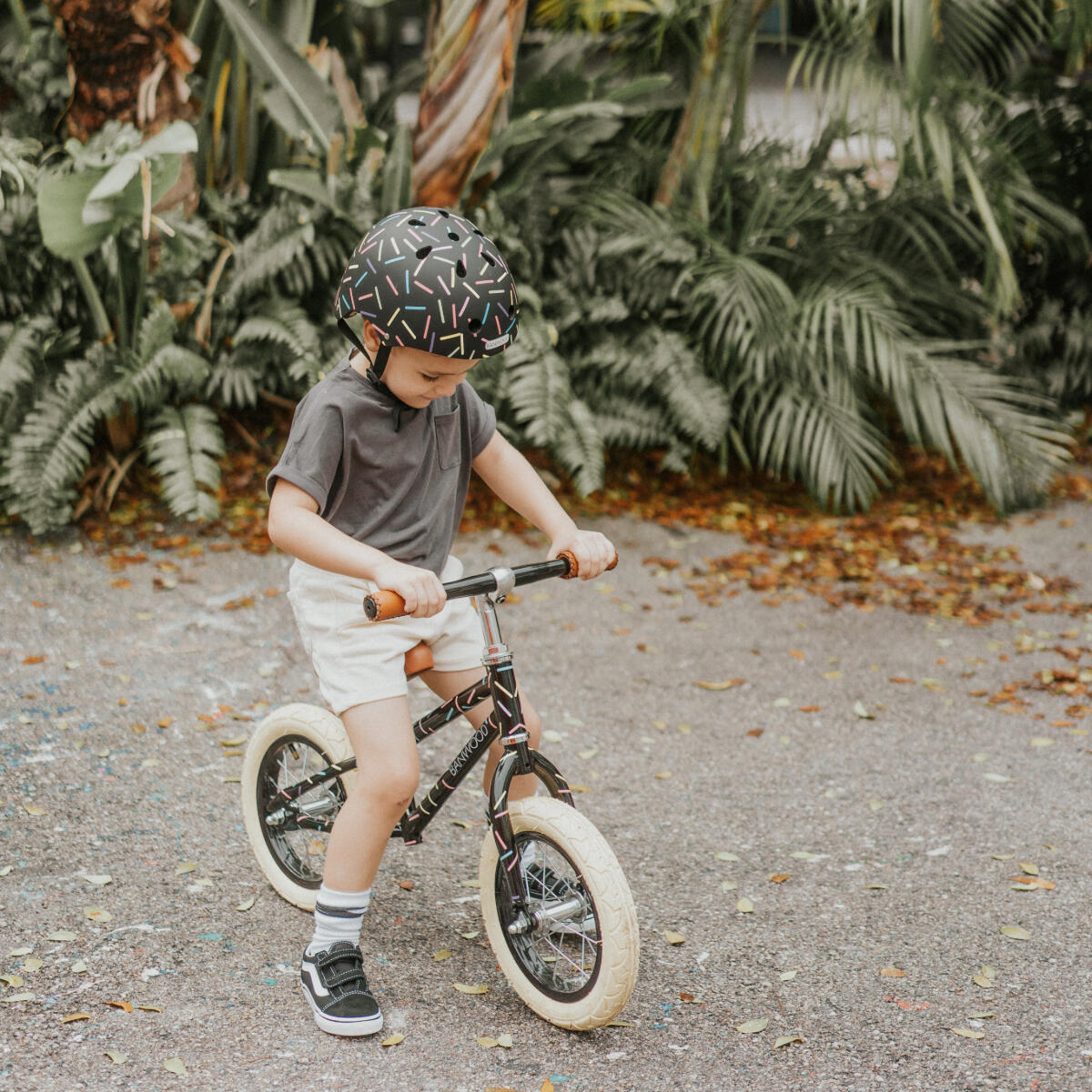 LAUFRAD SCHWARZ STAHL RADFAHREN KINDER 3-5 JAHRE ENTWICKLUNG GLEICHGEWICHT 4/7