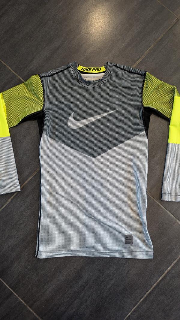 NIKE picture